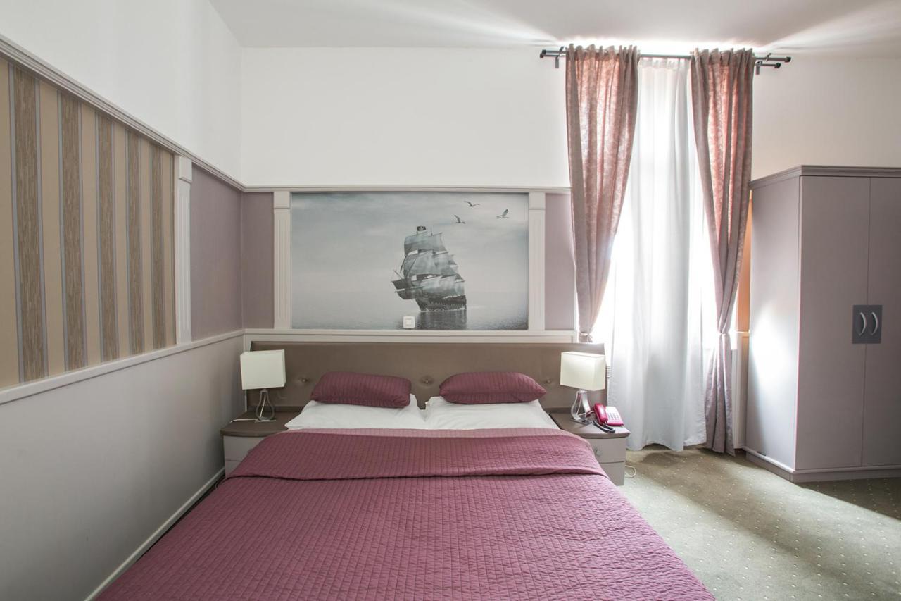 Galija Hotel 3*